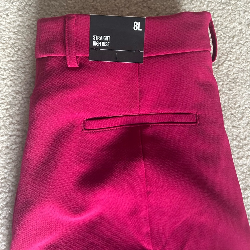 Express Columnist Pant in Raspberry (8L) - Picture 5 of 6